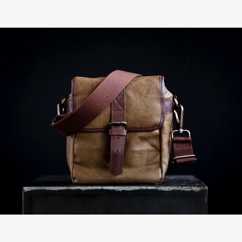 Bronkey Bag BER-BAG-06 Berlin cognac waxed